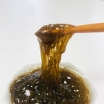 フコイダンという成分を含み免疫⼒をアップのもずく（広瀬教授提供）