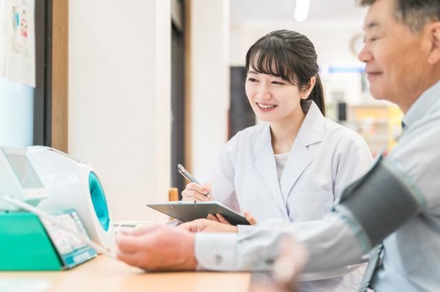 薬局に無料の健康チェック機器がある理由とは？ 意外な認定制度と顧客への貢献