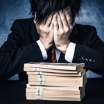 借金も相続して返済しなければいけないのでしょうか？ ※画像はイメージです（beeboys/stock.adobe.com/）