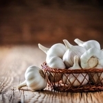 様々なレシピで活躍する「にんにく」※画像はイメージです（Milan/stock.adobe.com）