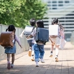 下校途中の小学生　※画像はイメージです（stock.adobe.com）