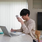 家の中では人格否定的な発言を繰り返す妻…　※画像はイメージです（monzenmachi/stock.adobe.com）