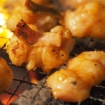 プリプリやコリコリ食感が楽しめる「ホルモン焼肉」※画像はイメージです（裕之 宮原/stock.adobe.com）