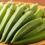 オクラの一番美味しい食べ方かも！？※画像はイメージです（skdkzhr/stock.adobe.com）