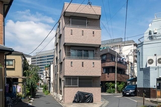 首都圏で「新築狭小戸建」が増加傾向　※画像はイメージです（VVVF/stock.adobe.com）