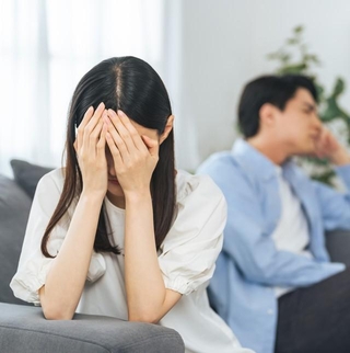 休暇を取ったのにイベントは参加できない…これって嫌がれせ？　※画像はイメージです（metamorworks/stock.adobe.com）