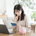 独身40～50代の貯金平均金額は？　※画像はイメージです（mapo/stock.adobe.com）