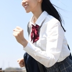 夏でも長袖制服は熱中症リスクがある？　※画像はイメージです（buritora/stock.adobe.com）