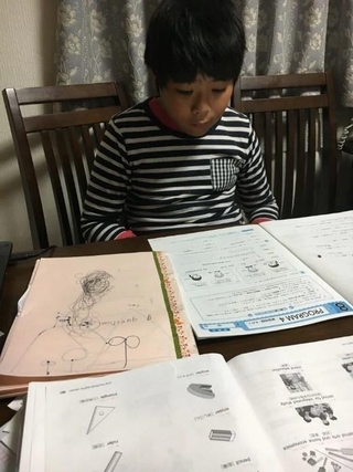 幼少期から自身の障害と深く向き合ってきた