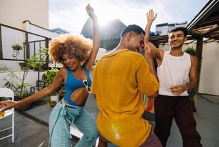 ブラジルのダンス　※画像はイメージです（(JLco) Julia Amaral/stock.adobe.com）