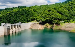 八ッ場ダム管内のカメラ設備が何者かに襲撃されました…※画像はイメージです（tsuchikure/stock.adobe.com）