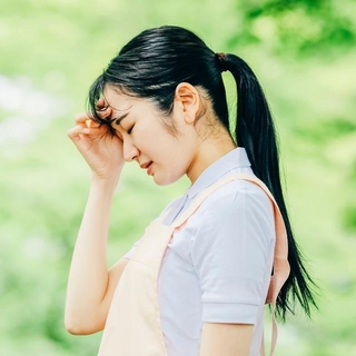 福祉職も悩みは尽きません※画像はイメージです（buritora/stock.adobe.com/）