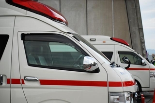 介護を担う家族が急に倒れてしまったら※画像はイメージです（apoptosis/stock.adobe.com/）