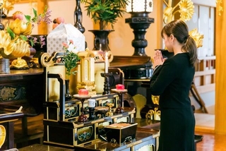 自身の葬儀はどのようにしてほしい？　※画像はイメージです（buritora/stock.adobe.com）