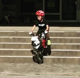 果敢に階段練習を重ねる風景／ミナガワさん（@37ch）提供