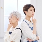 約6割のママが「義実家の生活習慣に驚いたことがある」　※画像はイメージです（siro46/stock.adobe.com）