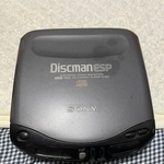 こちらが懐かしのCDウォークマン（苺ん教授さん提供）