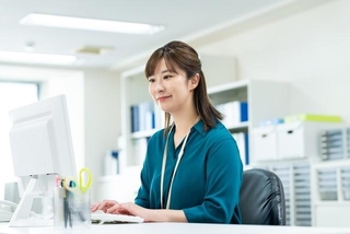 正社員をやめて派遣社員を選んだ理由は？　※画像はイメージです（pain au chocolat/stock.adobe.com）