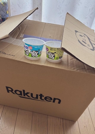 カップは現在880個くらい。重ねると案外場所を取らず、ダンボール１つにおさまるとのこと(どらみぃさん提供)