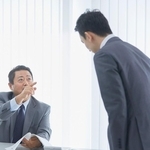 昔のパワハラ上司と遭遇！　※画像はイメージです（siro46/stock.adobe.com）