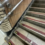 ごくごく普通の階段に見えるが…（YOUZINさん提供）