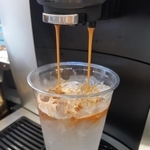 コーヒーマシンで間違えたボタンを押してしまった…　※画像はイメージです（Phileator/stock.adobe.com）