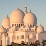 アラブ諸国などで見られるモスク※画像はイメージです（Mazur Travel/stock.adobe.com）