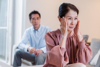 既婚女性の約7割「夫に恋愛・性的な感情を持っていない」　※画像はイメージです（maroke/stock.adobe.com）