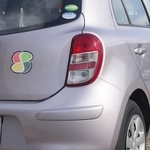 高齢者マークを付けないで運転すると違反になる？　※画像はイメージです（xiaosan/stock.adobe.com）