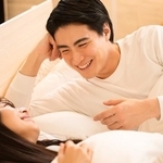 夫婦の営みをする場所は「寝室」が最多　※画像はイメージです（kapinon/stock.adobe.com）