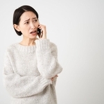 小学校に乗り込み担任に逆ギレ　クラス保護者のLINEに「うちの子が誤解されている」と燃料投下　感情抑制できない自爆保護者にならないために【スクールカウンセラーが解説】