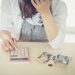生活保護を受けるシングルマザーに月500円加算は効果がある？　※画像はイメージです（健二 中村/stock.adobe.com）