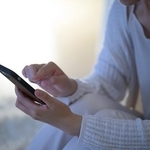 不倫相手との連絡手段に「PayPay不倫」！？　※画像はイメージです（kapinon/stock.adobe.com）