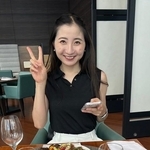 「髪の生え際まで完全一致！」亡き母の結婚式写真と“いまの自分”を重ねて驚き　時を超えて重なった“母娘の奇跡の一枚”