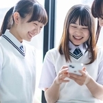 「2025年上半期に最も使われた顔文字」は？　※画像はイメージです（milatas/stock.adobe.com）