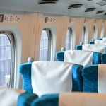 新幹線の車内　写真はイメージです（Basico/stock.adobe.com）