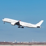 泣き出した娘にCAさんは…　※画像はイメージです（maruboland/stock.adobe.com）