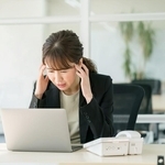 20日過ぎに知らされた来月からの制服撤廃…　※画像はイメージです（naka/stock.adobe.com）