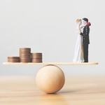 結婚相手の経済事情は気になるが、価値観・相性とのバランスが決め手　※画像はイメージです（Monster Ztudio/stock.adobe.com/）