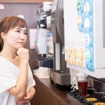 「サイゼで炭酸水はタダ？」「ドリンクバー注文なしでもOK？」…ネットで割れる意見に“公式”回答は【サイゼリヤ広報担当者に聞いた】