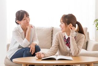 子どもを「総合型選抜に挑戦させたい」と回答した親が約半数　※画像はイメージです（taka/stock.adobe.com）