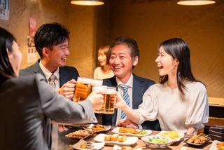 内科医が指摘する長時間飲酒のリスクとは　※画像はイメージです（maroke/stock.adobe.com）