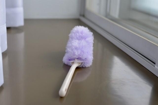 クイックルワイパーにかぶせるだけで…超便利！（Kaori/stock.adobe.com）※画像はイメージ