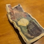 洗濯機から「5万6000円」びしょ濡れの札束が……どうすれば？　夫婦の奮闘が大反響