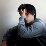 従業員の心の病「増加傾向」と回答した企業は約4割　若年層で依然多く14年から2倍の水準に