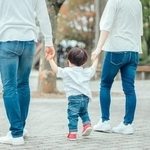 約6割が「ママが家事・育児の7割以上を担う」と回答 ※画像はイメージです（buritora/stock.adobe.com/）