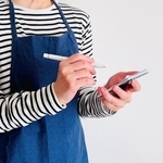 5年前、生前の母が作ってくれた英単語帳を投稿で再発見「あのときは笑ったけど…胸にくるものがあった」大学生が思いを告白