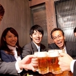 忘年会シーズン到来　※画像はイメージです（Paylessimages/stock.adobe.com）