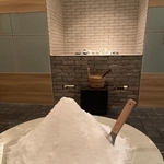 ゆるうむではこのような形で塩が設置されています（SPA&ごはん ゆるうむ提供）