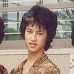 「還暦に見えない」「歳を重ねるたび若返ってる」とバズった男性！18歳→60歳までの“可憐な変貌”に衝撃